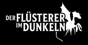 Logo des Stücks 'Der Flüsterer im Dunkeln' mit einem Drachen und textueller Darstellung auf schwarzem Hintergrund.